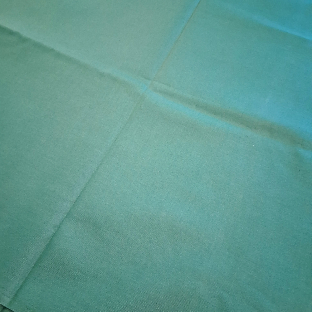 Green Fabric Material For Quilting / Crafts / Sewing 6659